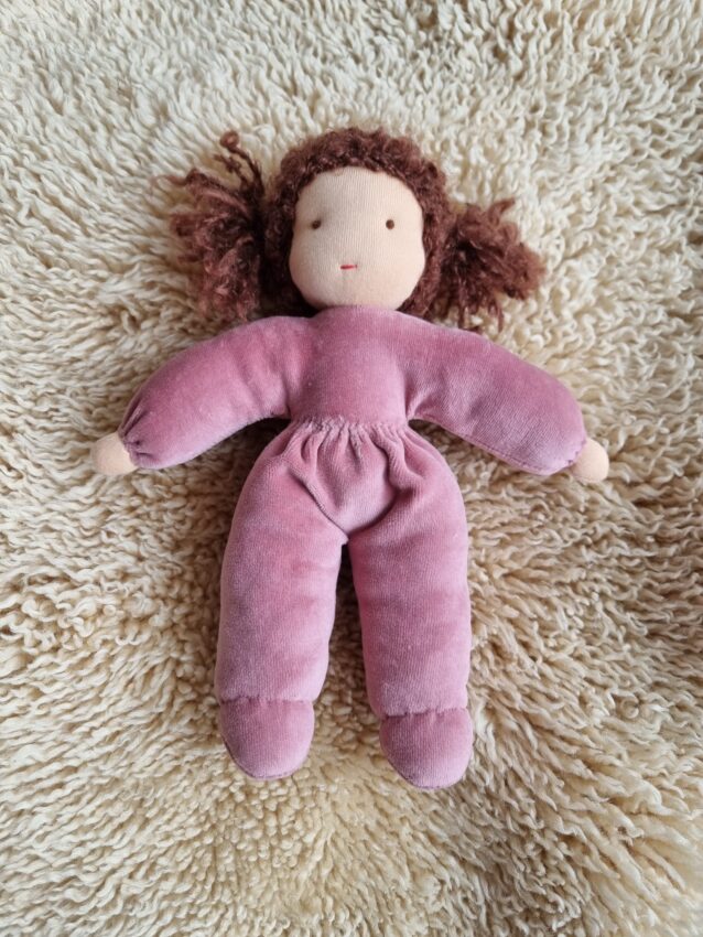 Antroposofische zonnekind/knuffelpop Maria - Afbeelding 2