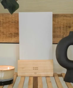 Zusss houten posterstandaard be Good do Good
